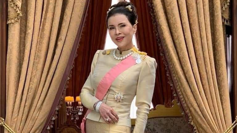 ในหลวงพระราชทานเหรียญรัตนาภรณ์ ร.10 ชั้นที่ 1 แด่ทูลกระหม่อมฯ