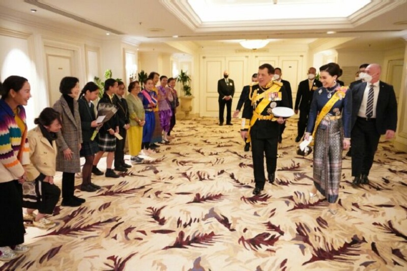 "ในหลวง-พระราชินี" ทรงร่วมงานพระราชพิธีบรมราชาภิเษก "สมเด็จพระเจ้าชาลส์ที่ 3"