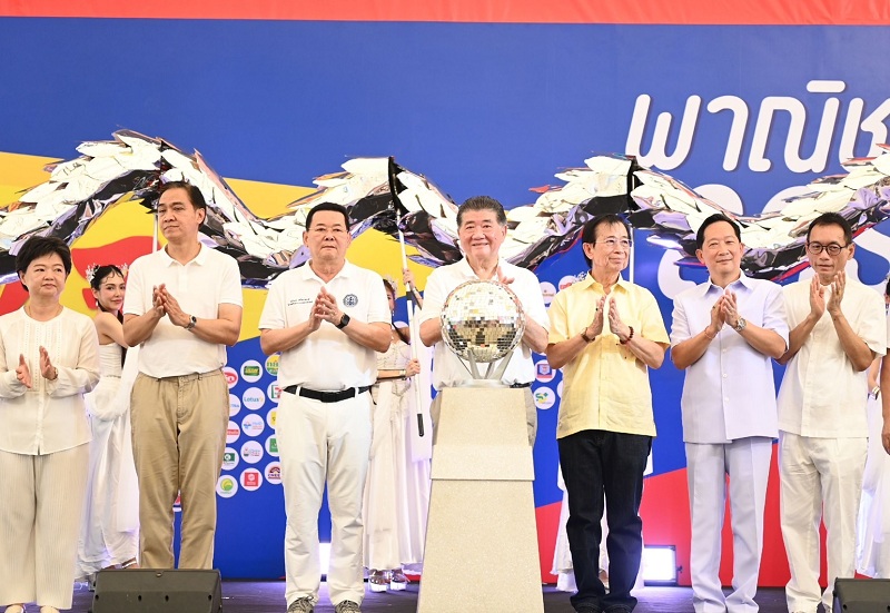 "ภูมิธรรม" สั่ง "พาณิชย์"จับมือพันธมิตรลดราคาสินค้าเทศกาลกินเจ