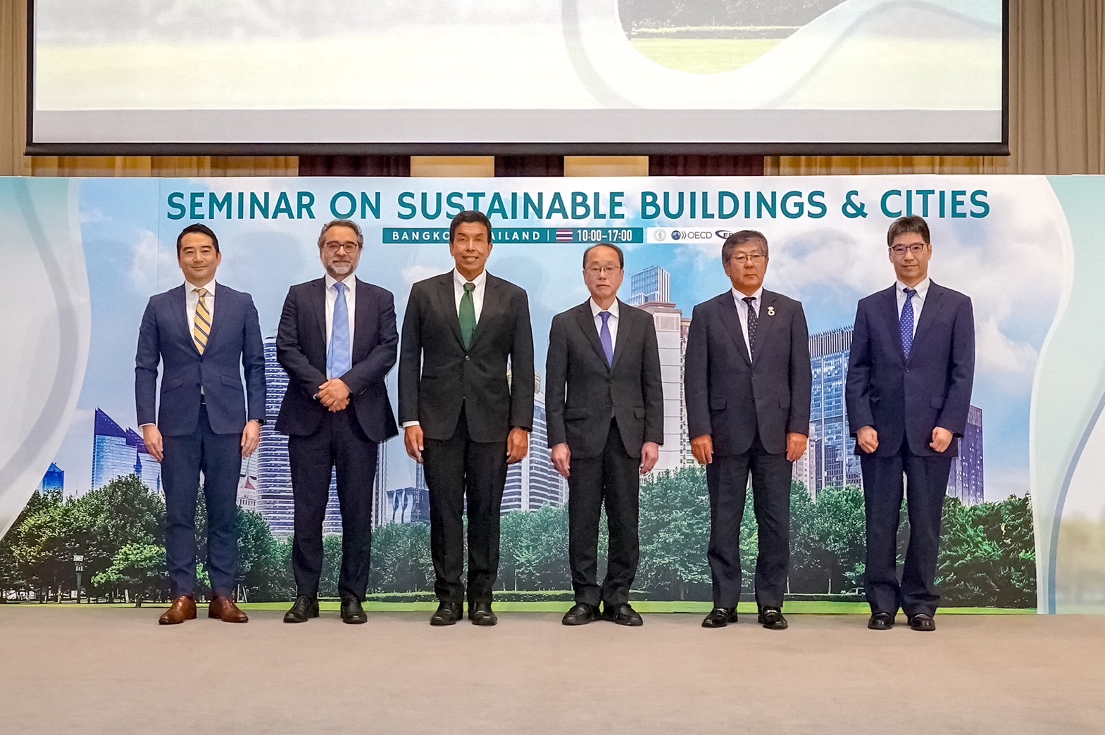 กรุงเทพฯ จัดงานสัมมนา “Sustainable Buildings & Cities” หัวข้อ “บ้าน เมือง และอสังหาริมทรัพย์ คาร์บอนสุทธิเป็นศูนย์”