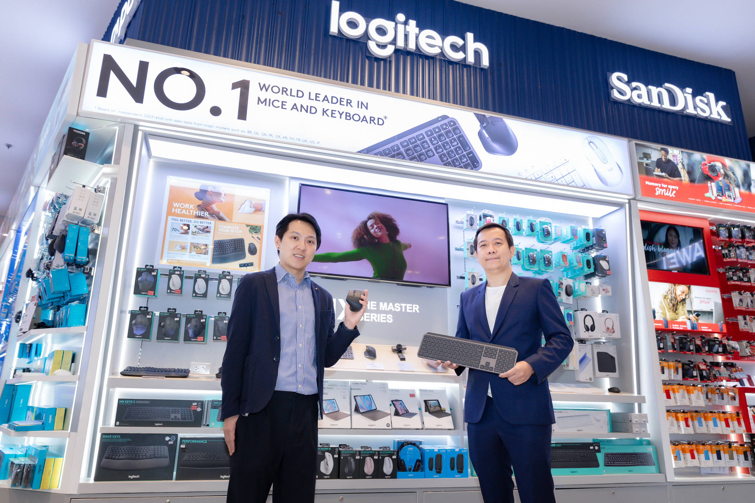 Logitech สร้างความแตกต่างในตลาดเทคโนโลยี เปิดตัว “AI Prompt Builder” ที่แรกในประเทศไทย