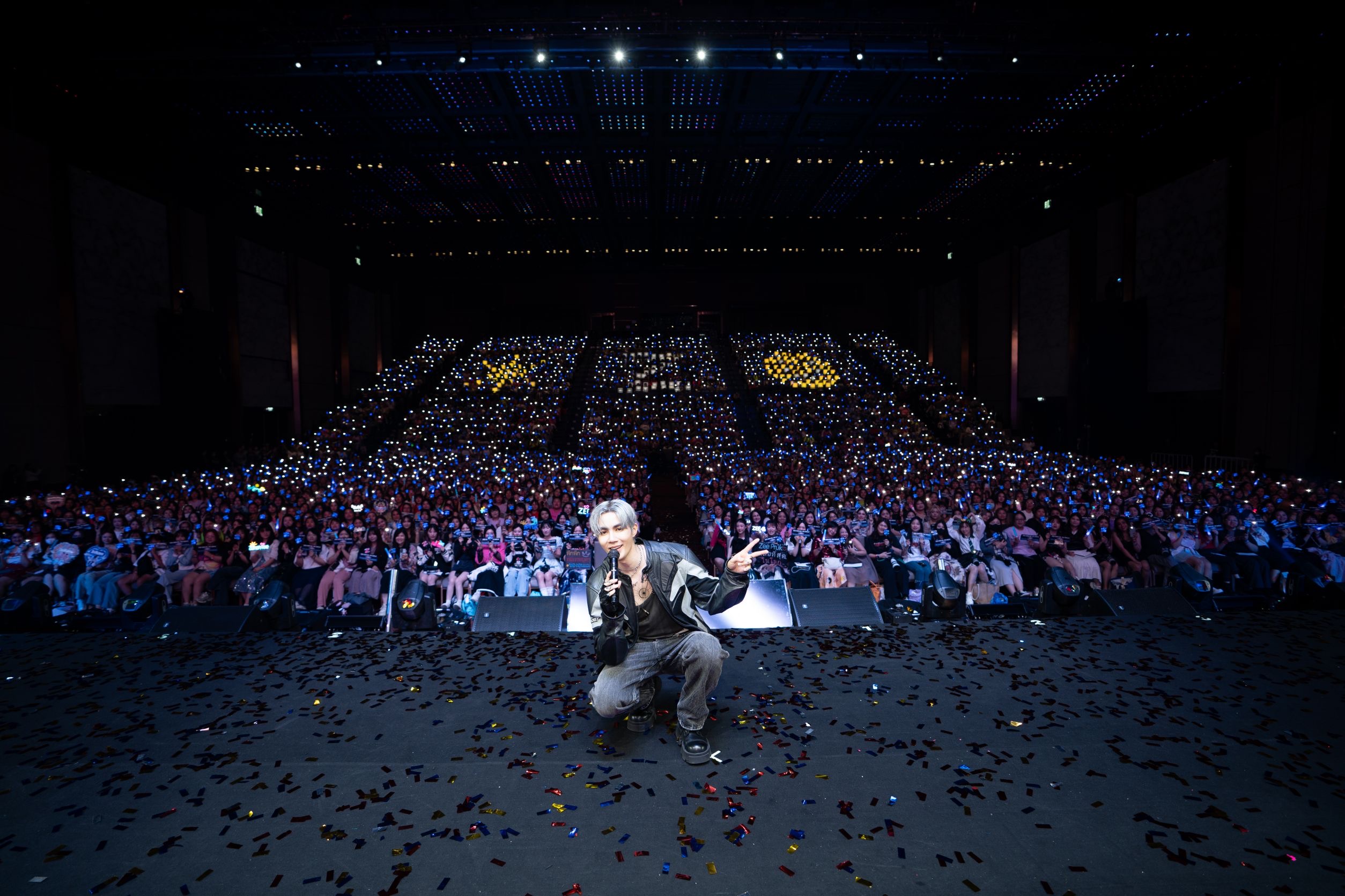 ‘ซี พฤกษ์’ เปิดเวทีปาร์ตี้สุดมันส์ เสิร์ฟความแซ่บไม่แผ่วให้ลุกเป็นไฟ ในงาน ZeePruk 1st Fan Meeting “ZEE YOU IN THE PARTY”