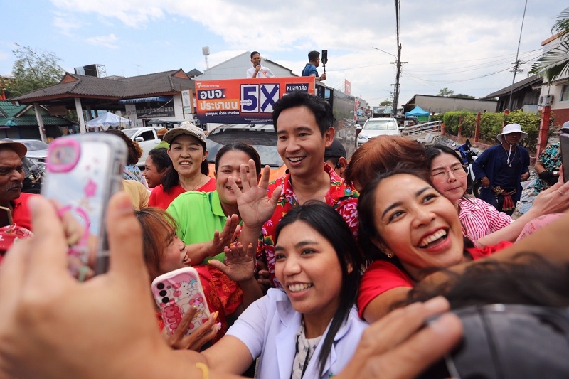 "พิธา" ช่วย  "หมอจิรชาติ" หาเสียงชูขยันขันแข็งตรงไปตรงมา