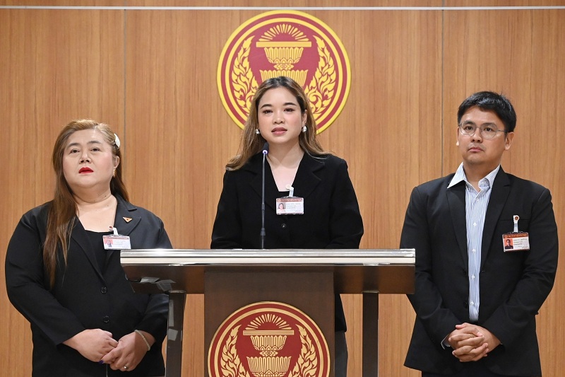 "ภัสริน"หนุนข้าราชการหญิงใส่กางเกงทำงานในรัฐสภา