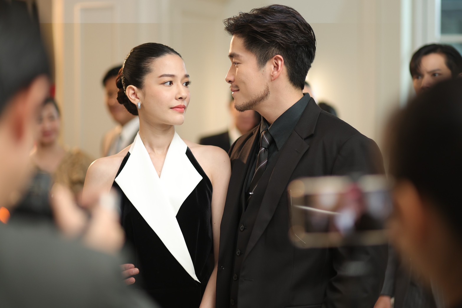 “สายรักสายเลือด” ทุบเรตติ้งนิวไฮทยานขึ้นอันดับ 1   “อาเล็ก-จีน่า” ปลื้ม ฟาดกับรุ่นใหญ่สุดเดือดจนครองใจคนดู